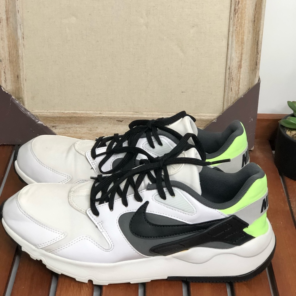 NIKE DS LD LEATHER VICTORY TRAINERS MENS - Picture 2 of 9